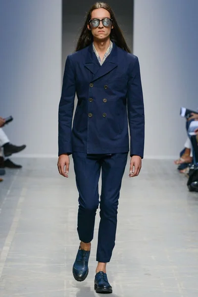 Look 21